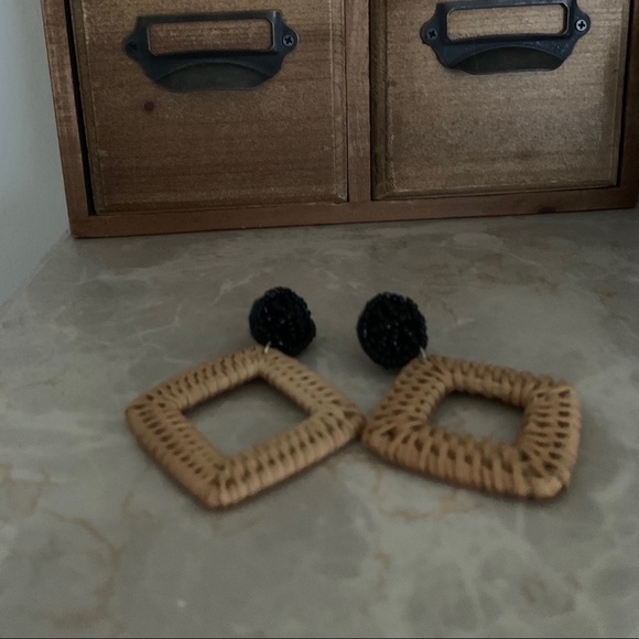 Anthropologie Rattan Earrings - Picture 3 of 4